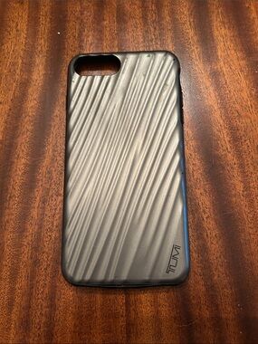 Tumi Hardshell case for iPhone 7 Plus